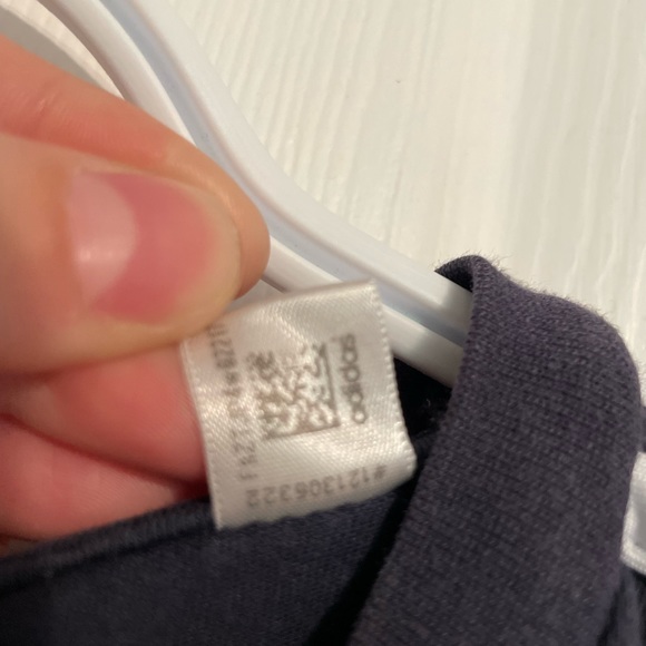 Adidas navy tshirt - Picture 6 of 7